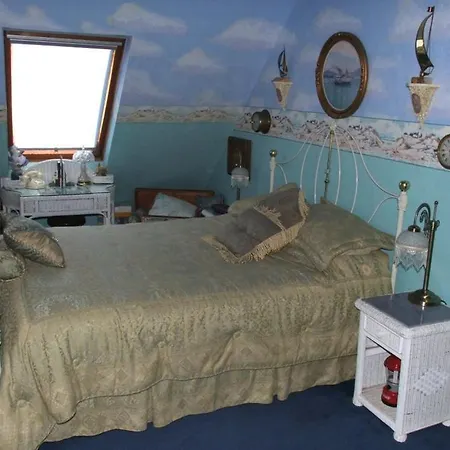 Robin'S Nest Bed & Breakfast San Andreas Habitación foto