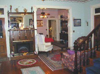 Robin's Nest Bed and breakfast 3*